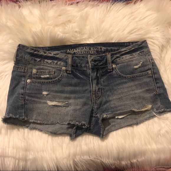 american eagle cutoff distressed denim shorts - Picture 2 of 6